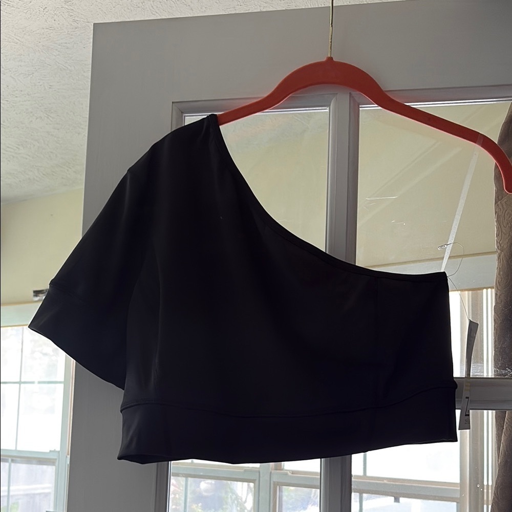 Zella Black Asymmetrical Crop Top - Picture 6 of 7